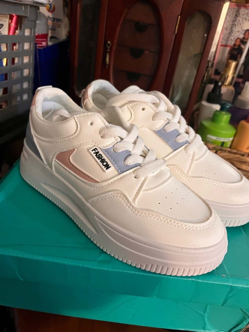 Fashion sneakers! Kids 3.5 or women’s 5! Never worn